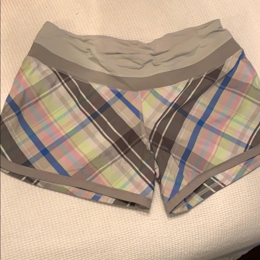 Lululemon speedy shorts size 8